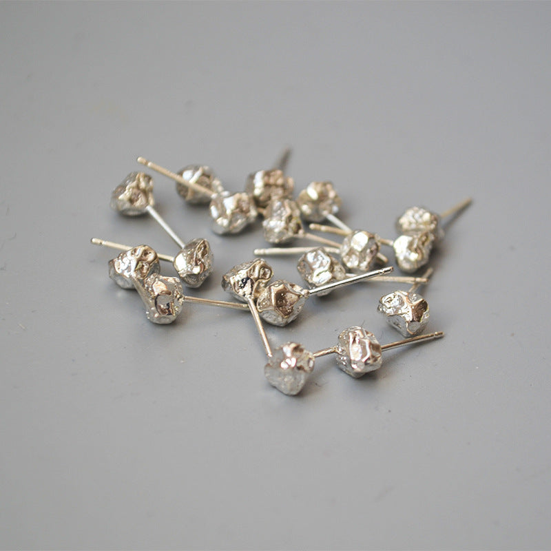 Charming Silver Earring for Any Occasion