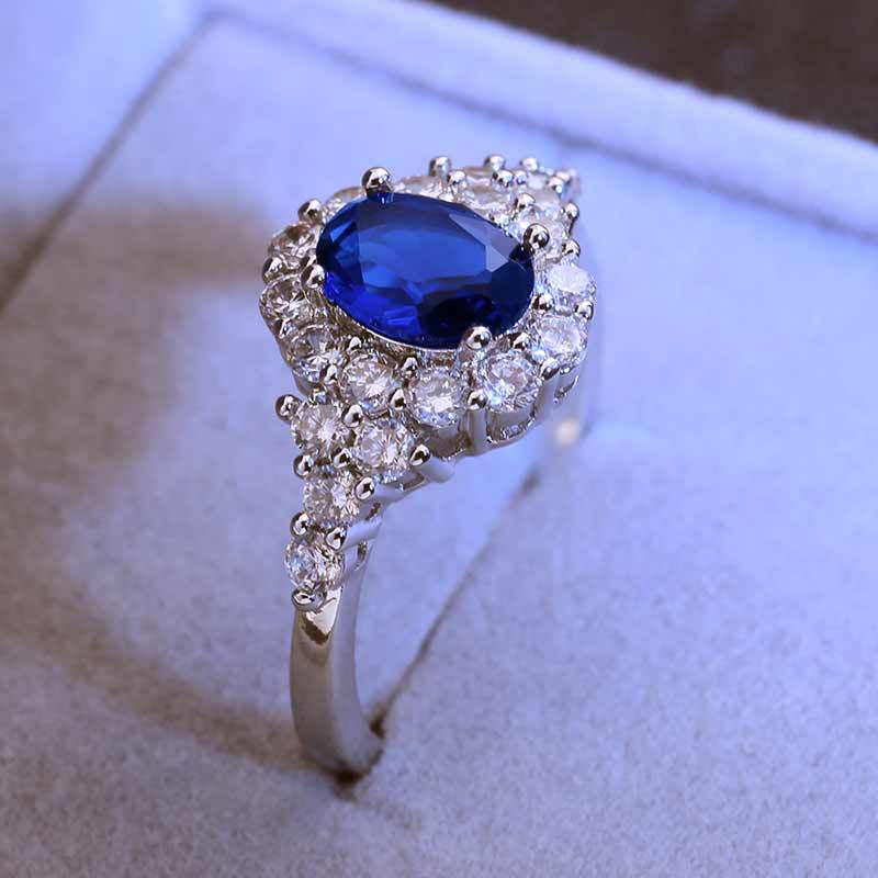 Romantic Gold Ring for Special Moments