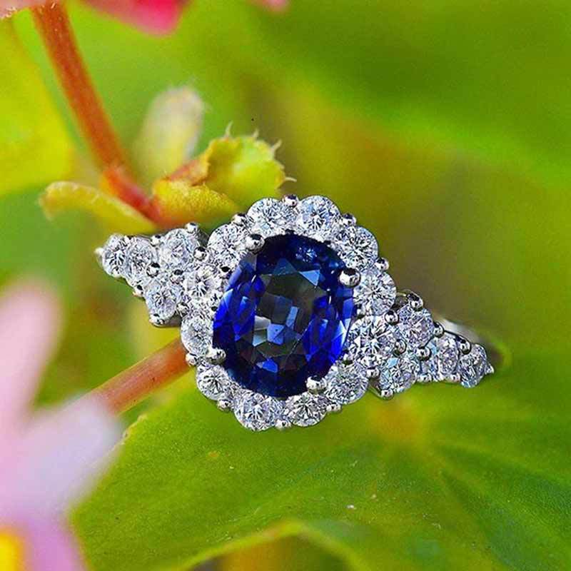 Romantic Gold Ring for Special Moments