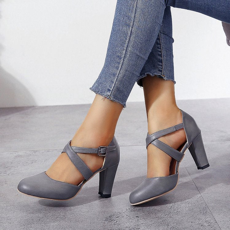 Graceful Orthopedic Sandals for Modern Look