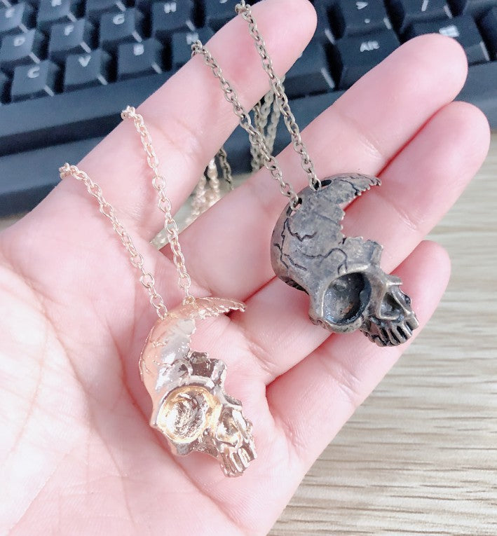 Stunning Silver Necklace for Daily Wear