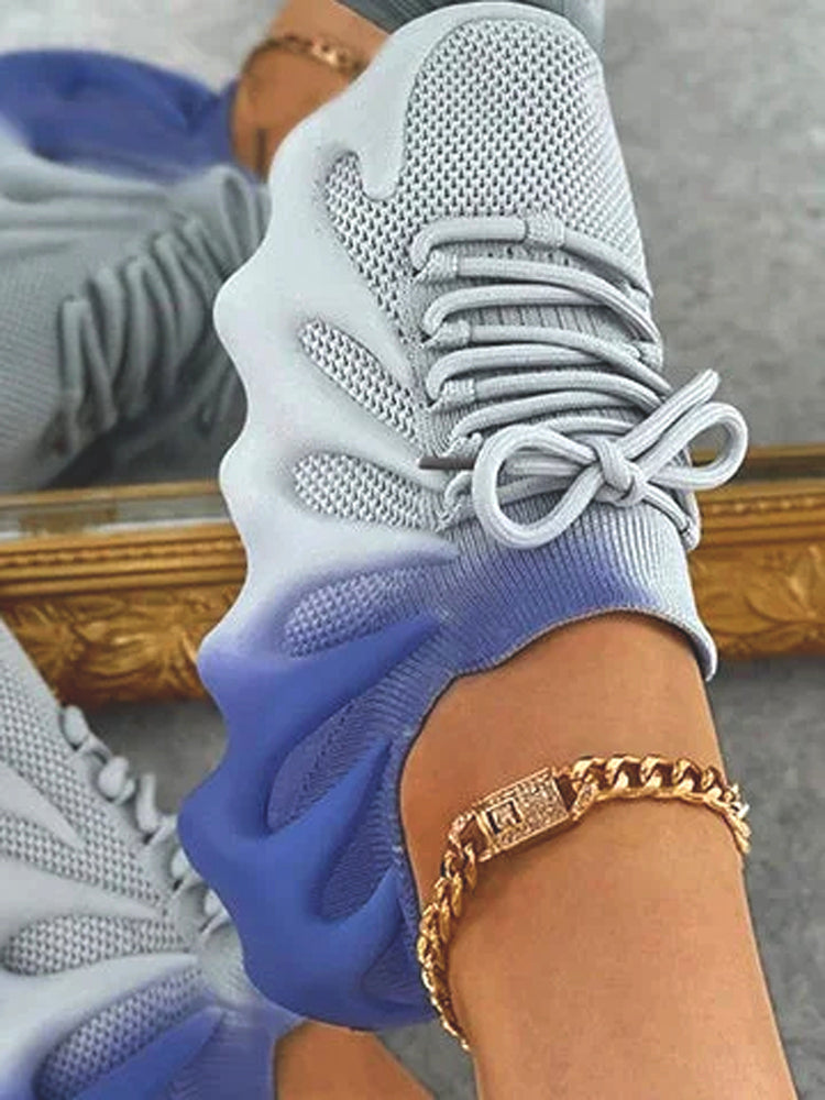 JO | Stylish and airy sneakers
