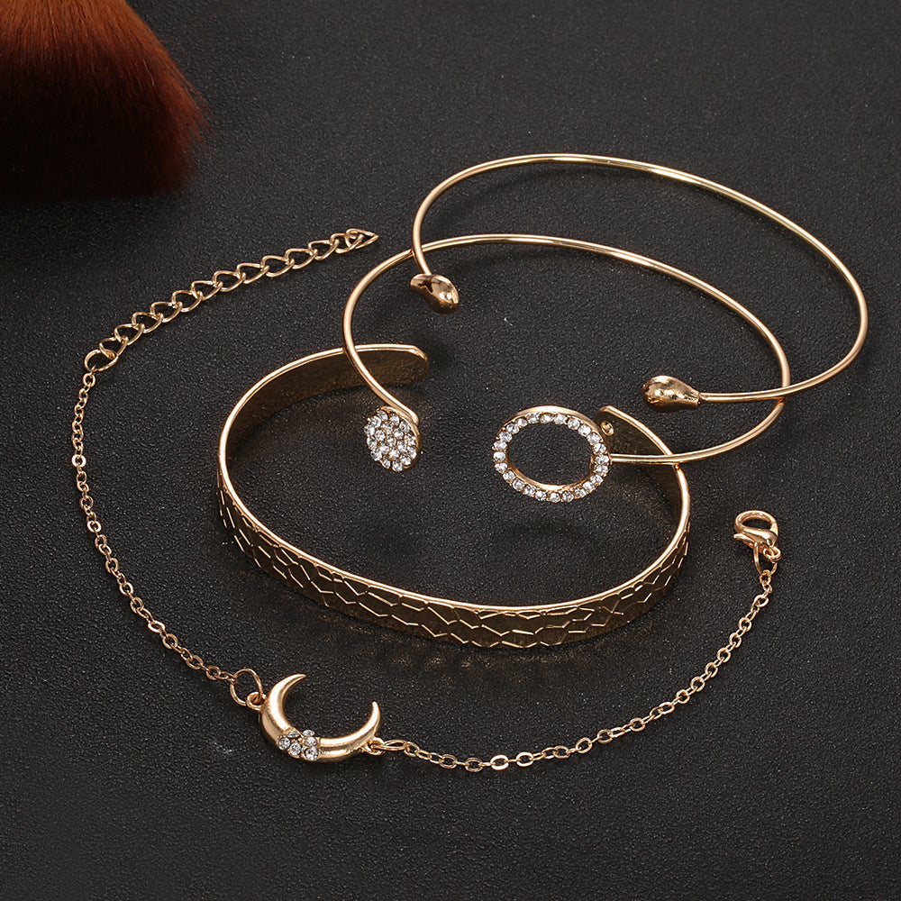 Beautiful Set with Unique Style