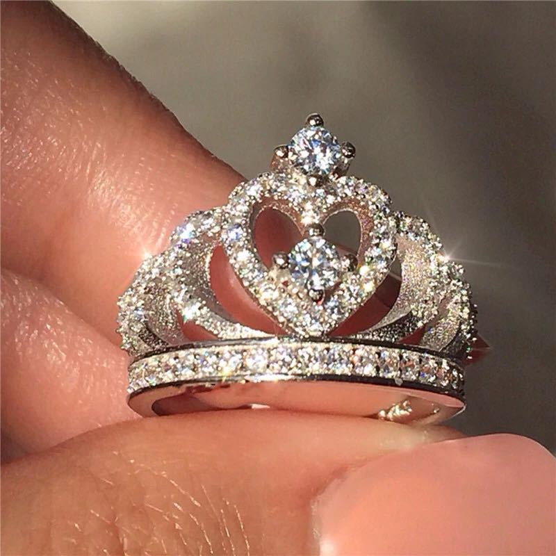 Beautiful Silver Ring with Unique Style