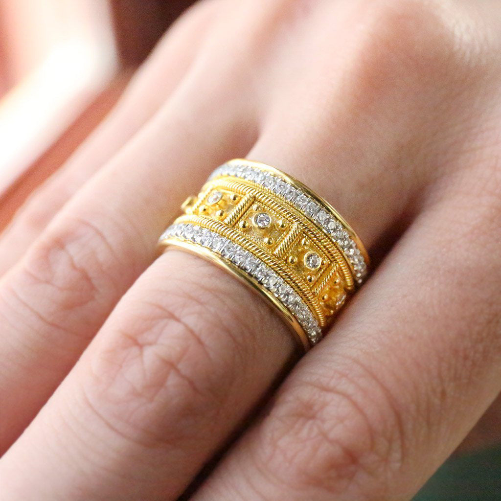 Romantic Gold Ring for Special Moments
