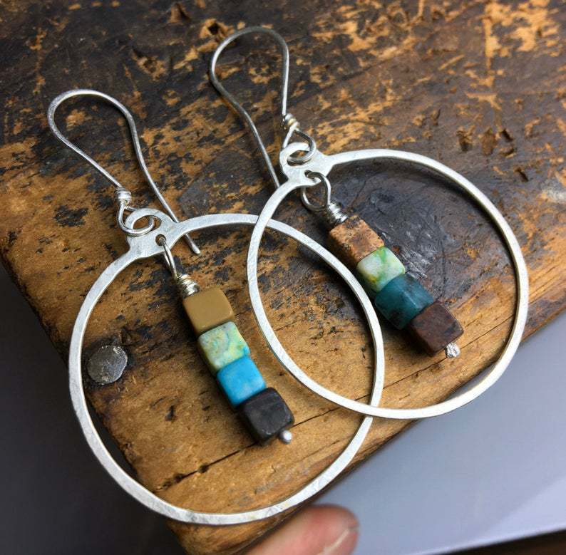 Charming Silver Earring for Any Occasion