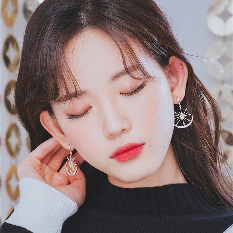 Delicate Artisan Silver Earring