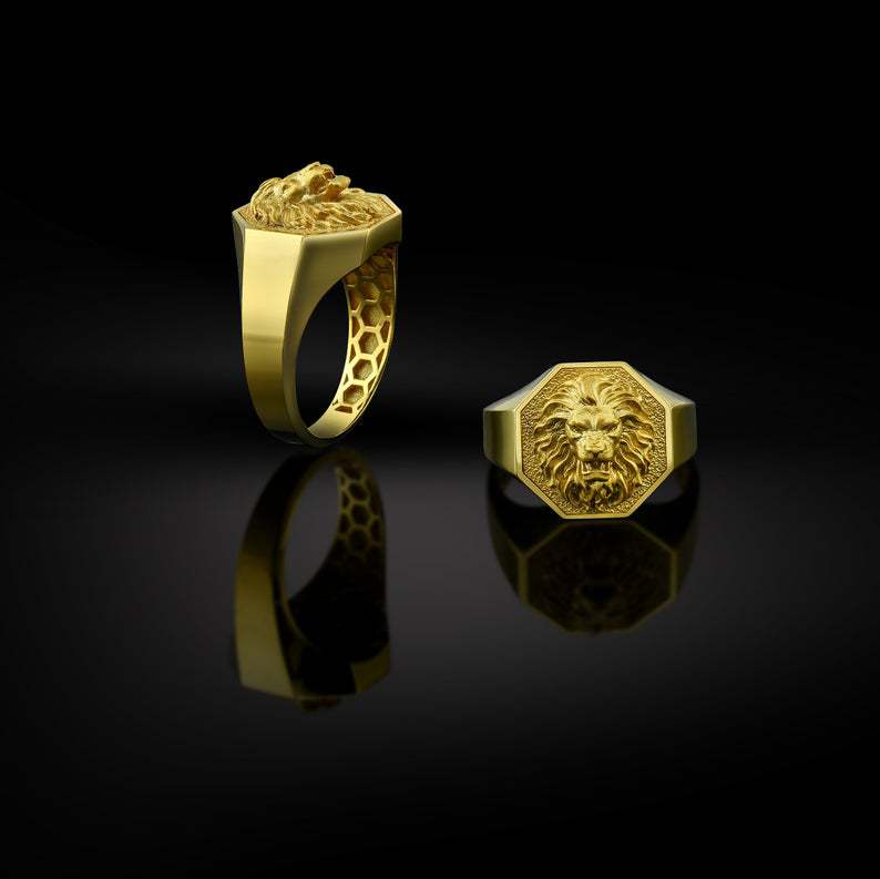 Romantic Gold Ring for Special Moments