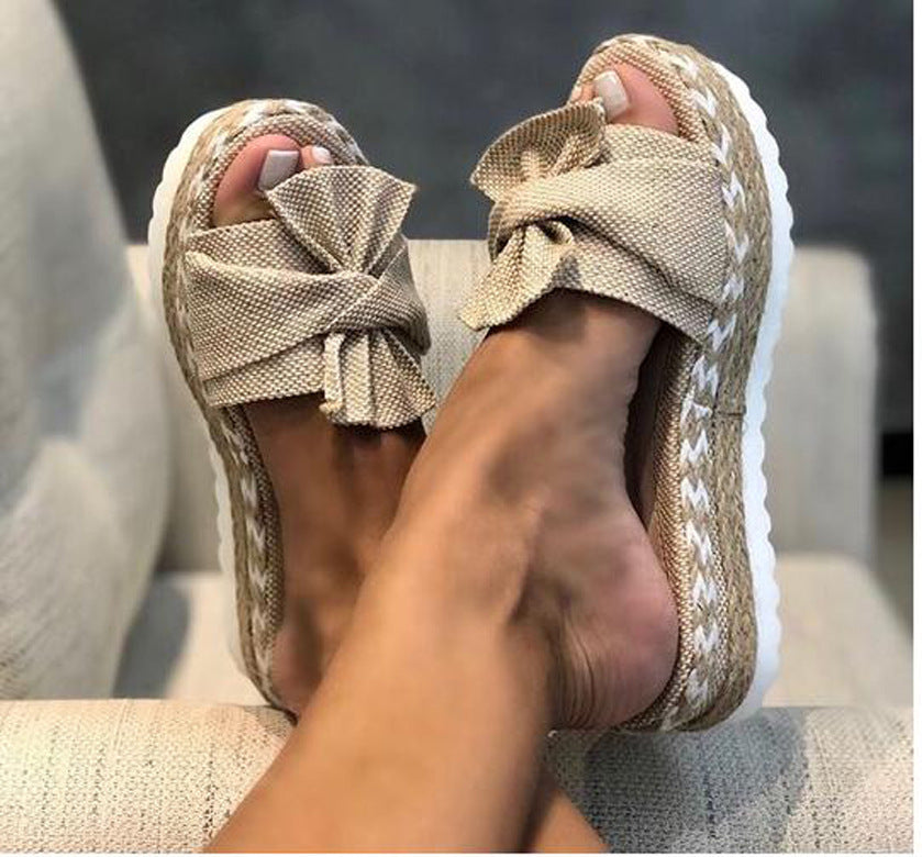 Chic Orthopedic Sandals with Unique Design