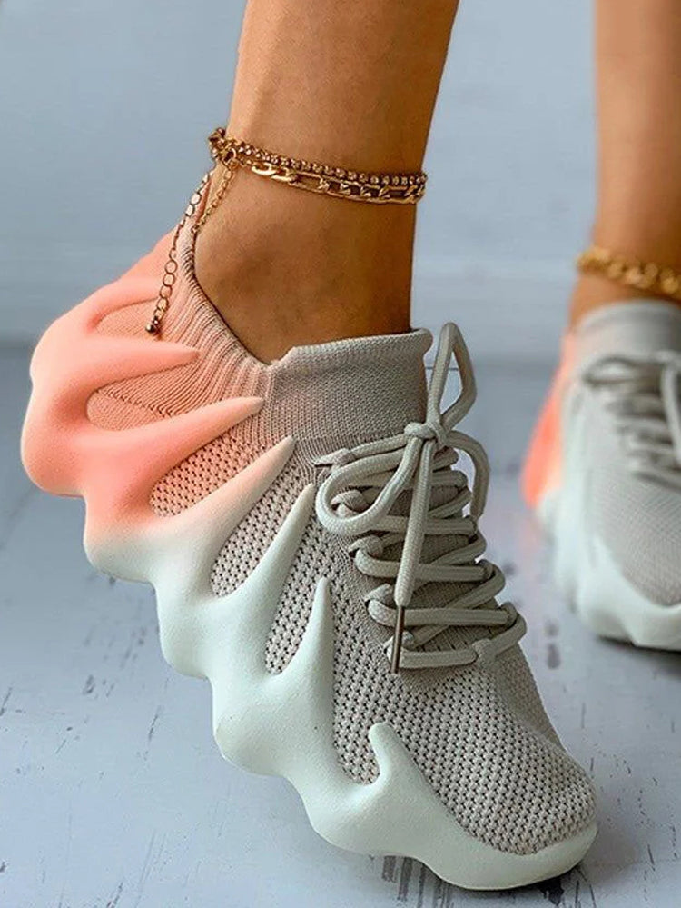 JO | Stylish and airy sneakers