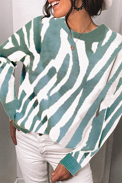 JO | Tailored and elegant winter top
