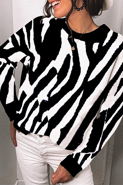JO | Tailored and elegant winter top