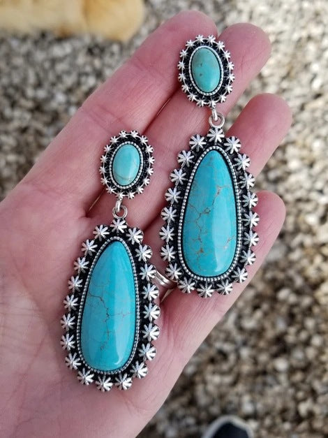 Stunning Silver Earring for Daily Wear