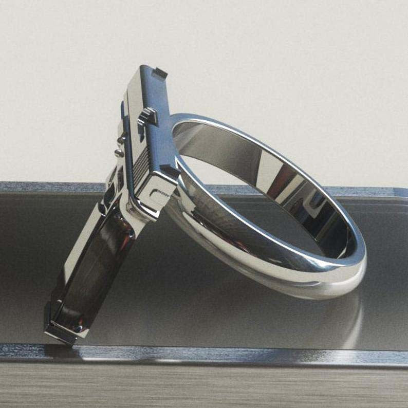 Classic Gold Ring with Timeless Appeal