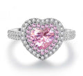 Classic Gold Ring with Timeless Appeal
