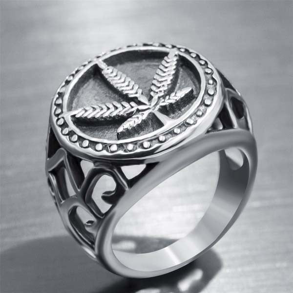 Beautiful Silver Ring with Unique Style