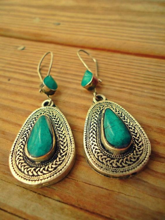 Classic Earring with Timeless Appeal