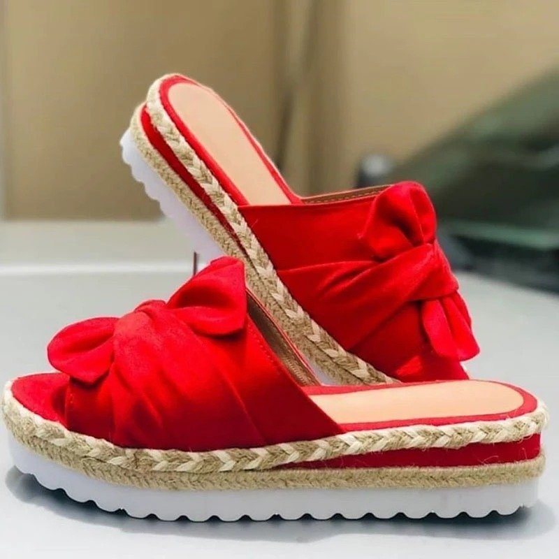 Graceful Orthopedic Sandals for Modern Look