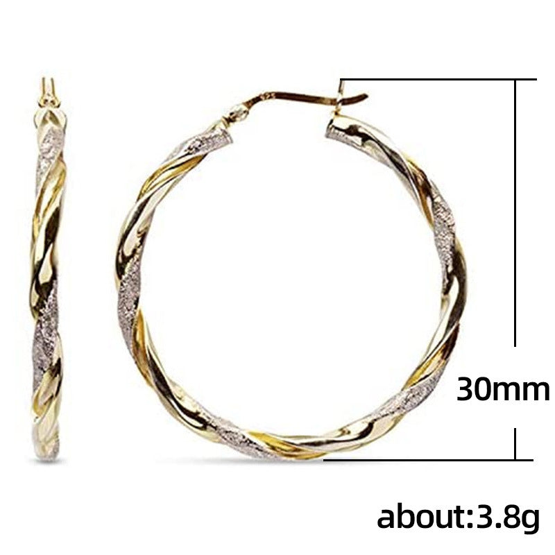 Romantic Gold Earring for Special Moments