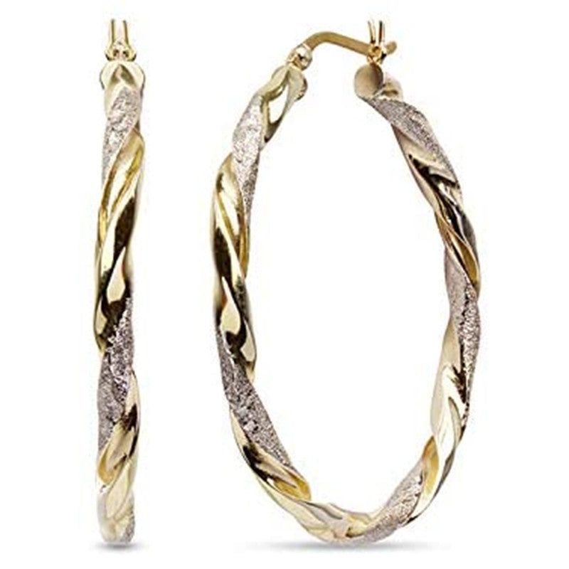 Romantic Gold Earring for Special Moments