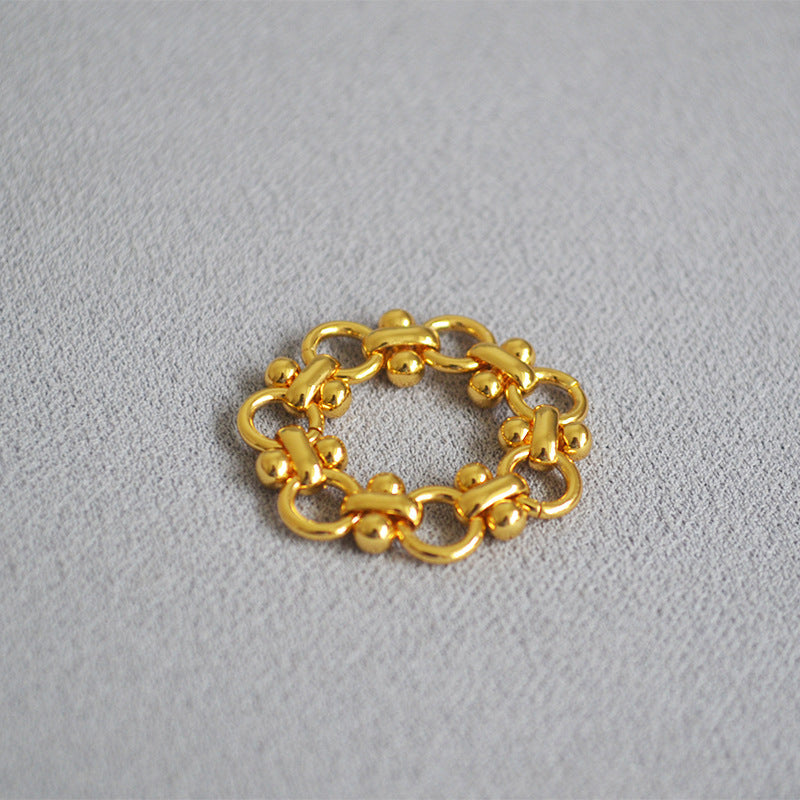 Charming Gold Bracelet for Any Occasion
