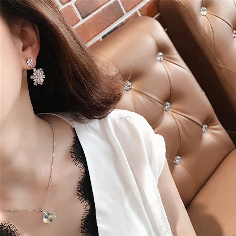 Classic Earring with Timeless Appeal