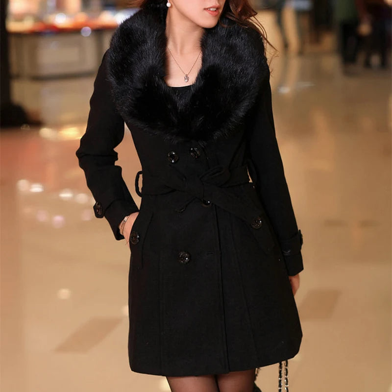 JO | Luxurious fur coat for the discerning lady