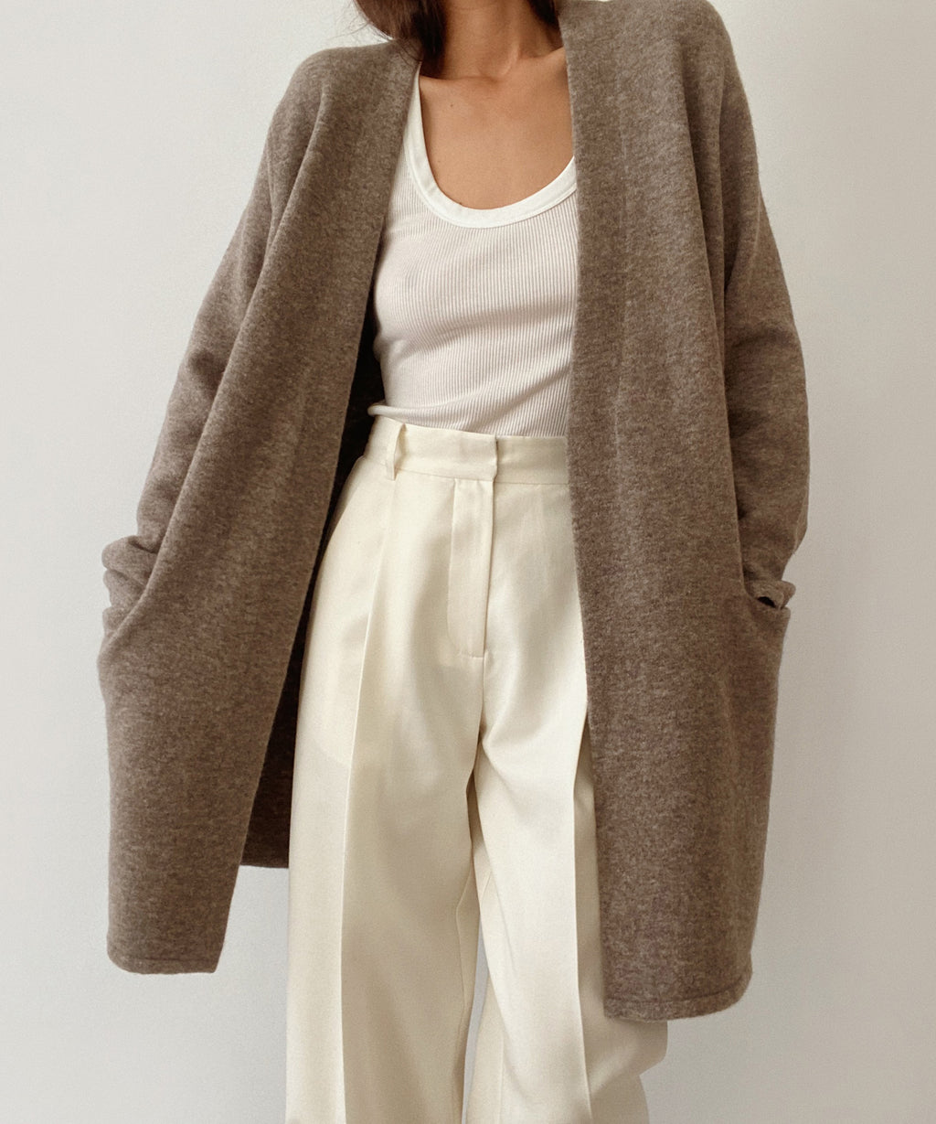 JO | Long jacket with patch pockets