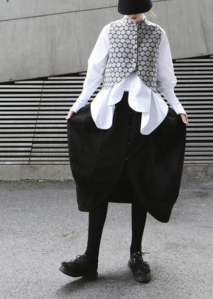 Waist Coat in Spring and Summer
