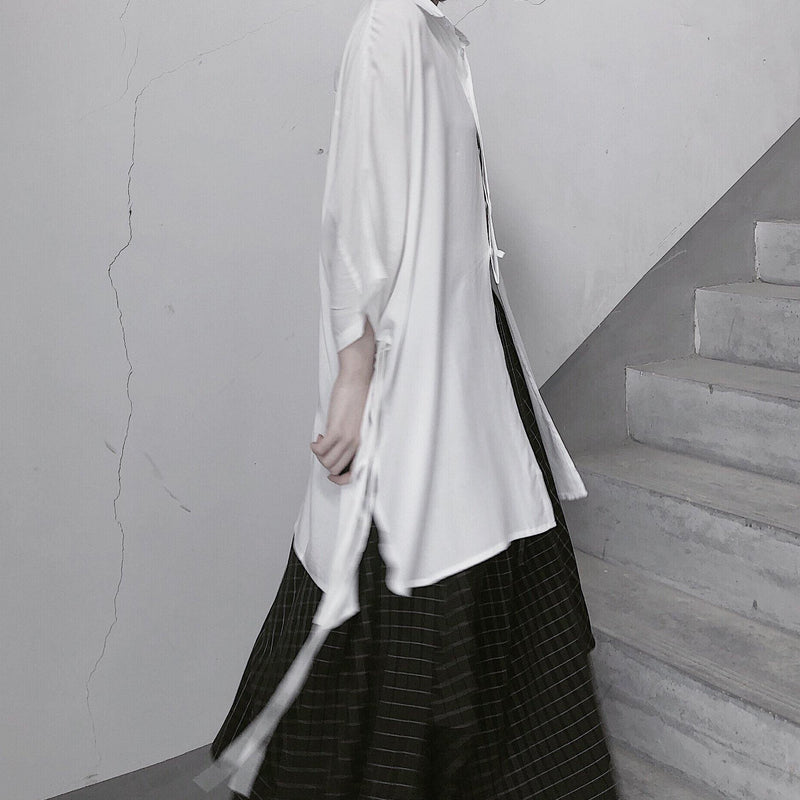 White Clothes Lapel Batwing Sleeve Art Shirts