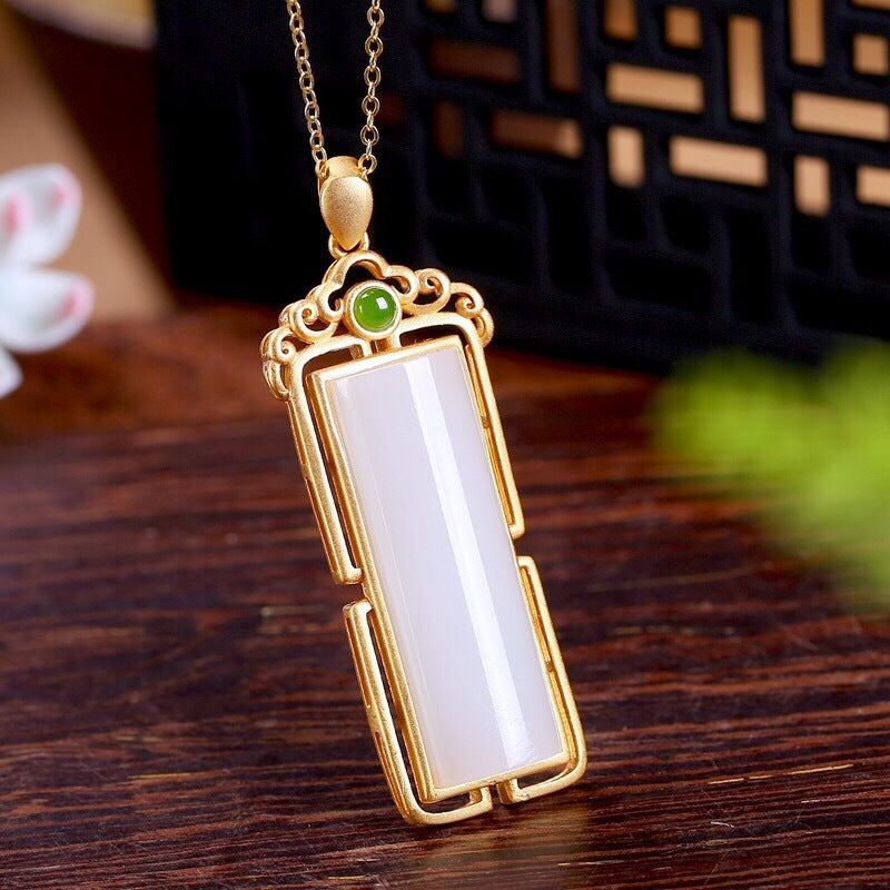 Stunning Necklace for Daily Wear