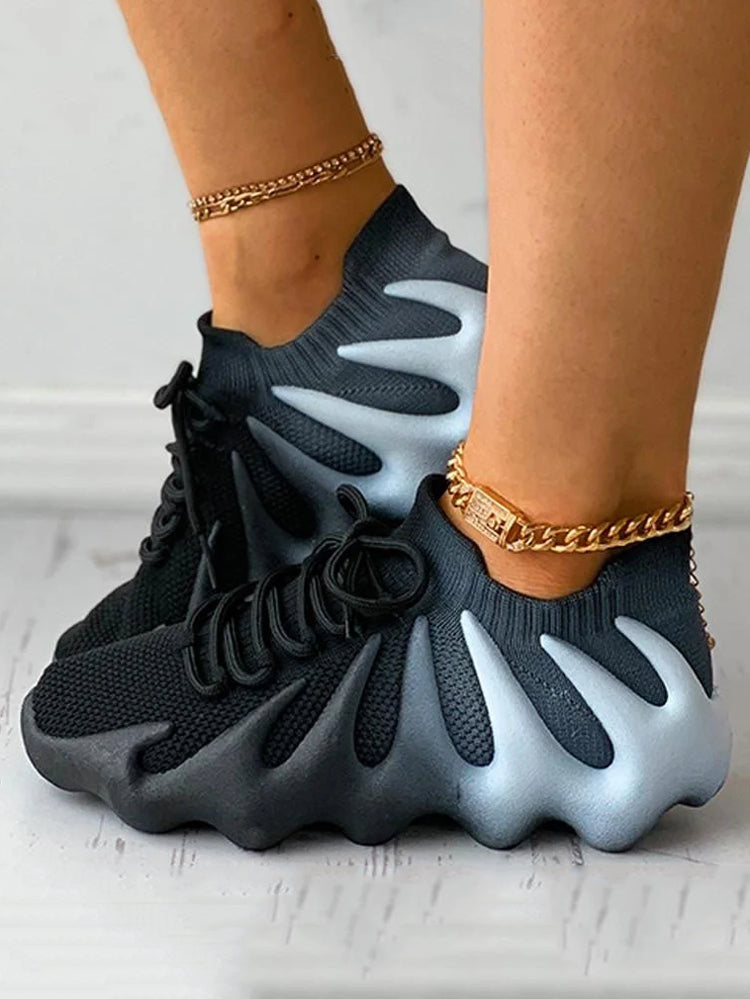 JO | Stylish and airy sneakers