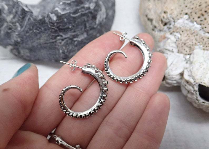 Vintage Handmade Earring