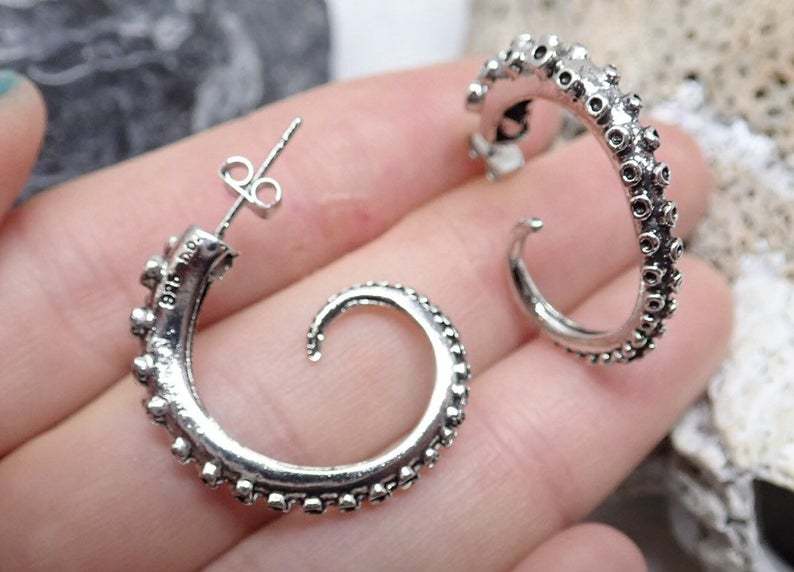 Vintage Handmade Earring