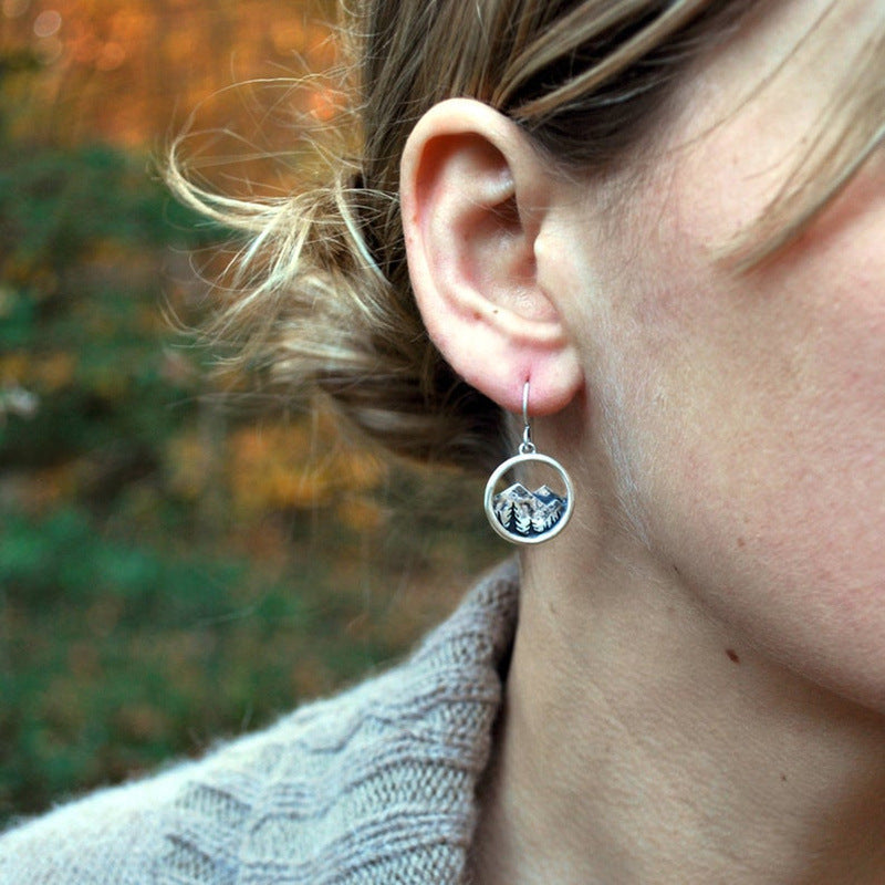 Romantic Silver Earring for Special Moments
