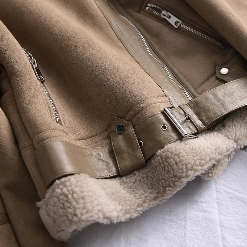 JO | Modern and versatile winter coat
