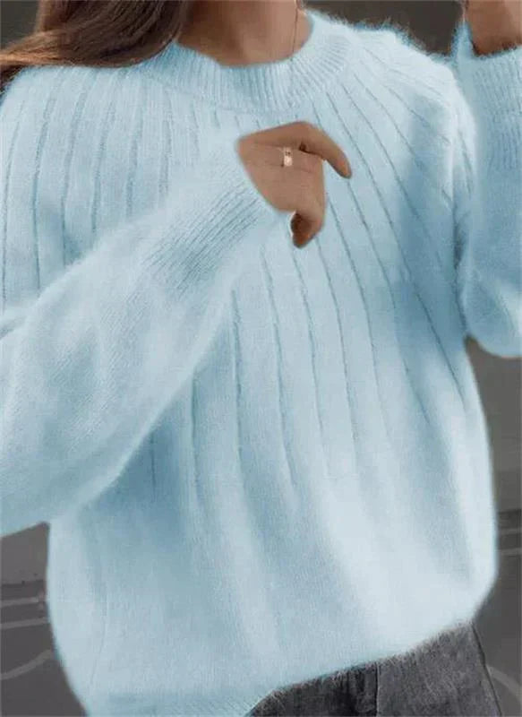JO | Fluffy cashmere knit sweater
