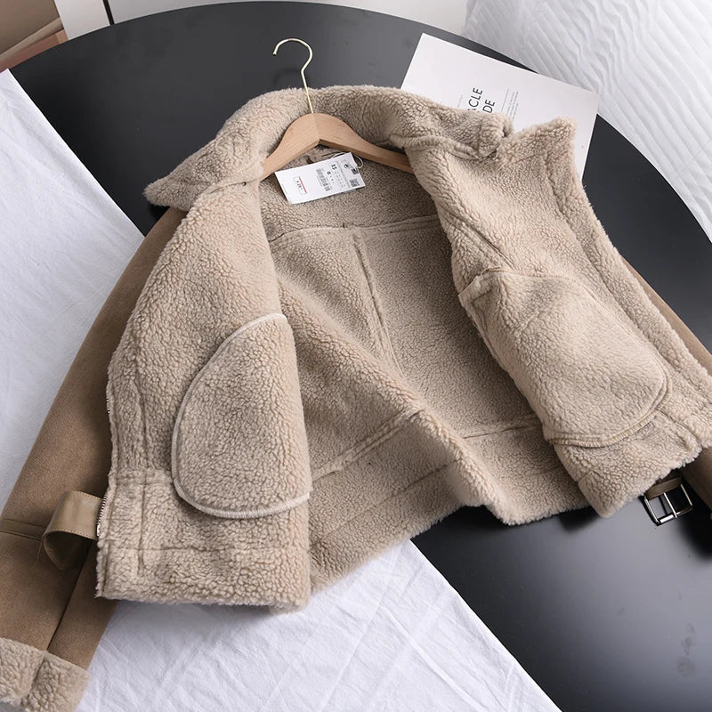 JO | Modern and versatile winter coat