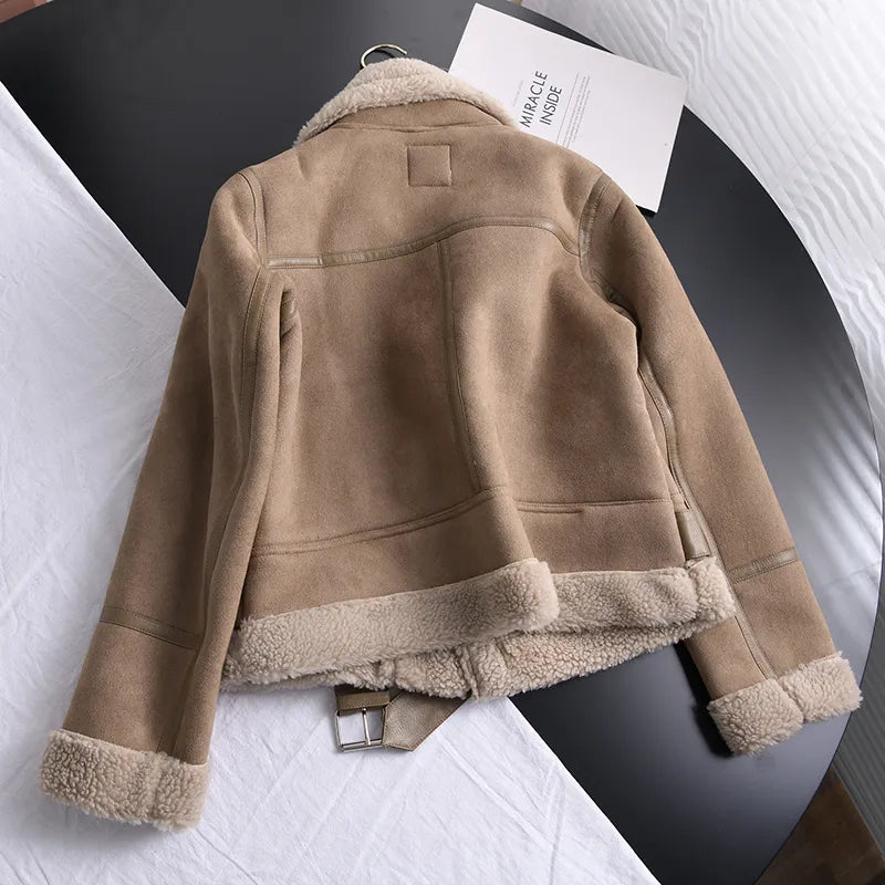 JO | Modern and versatile winter coat