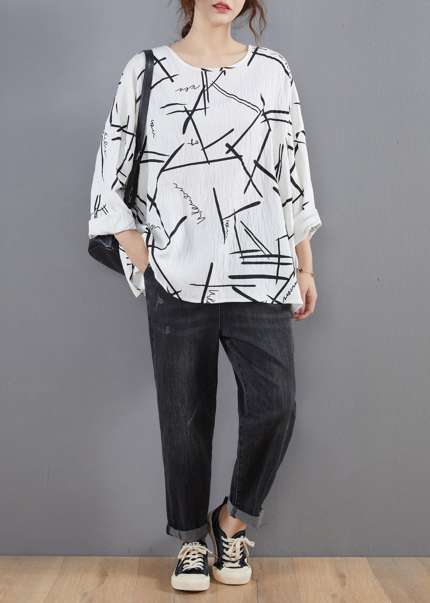 Simple O Neck Spring Design White Print Blouses
