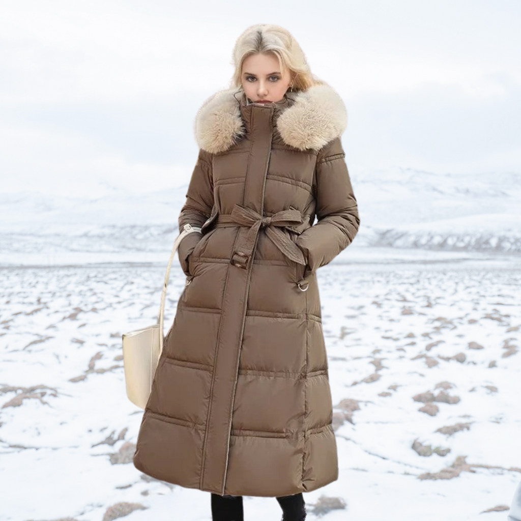 JO | Elegant fur coat for women