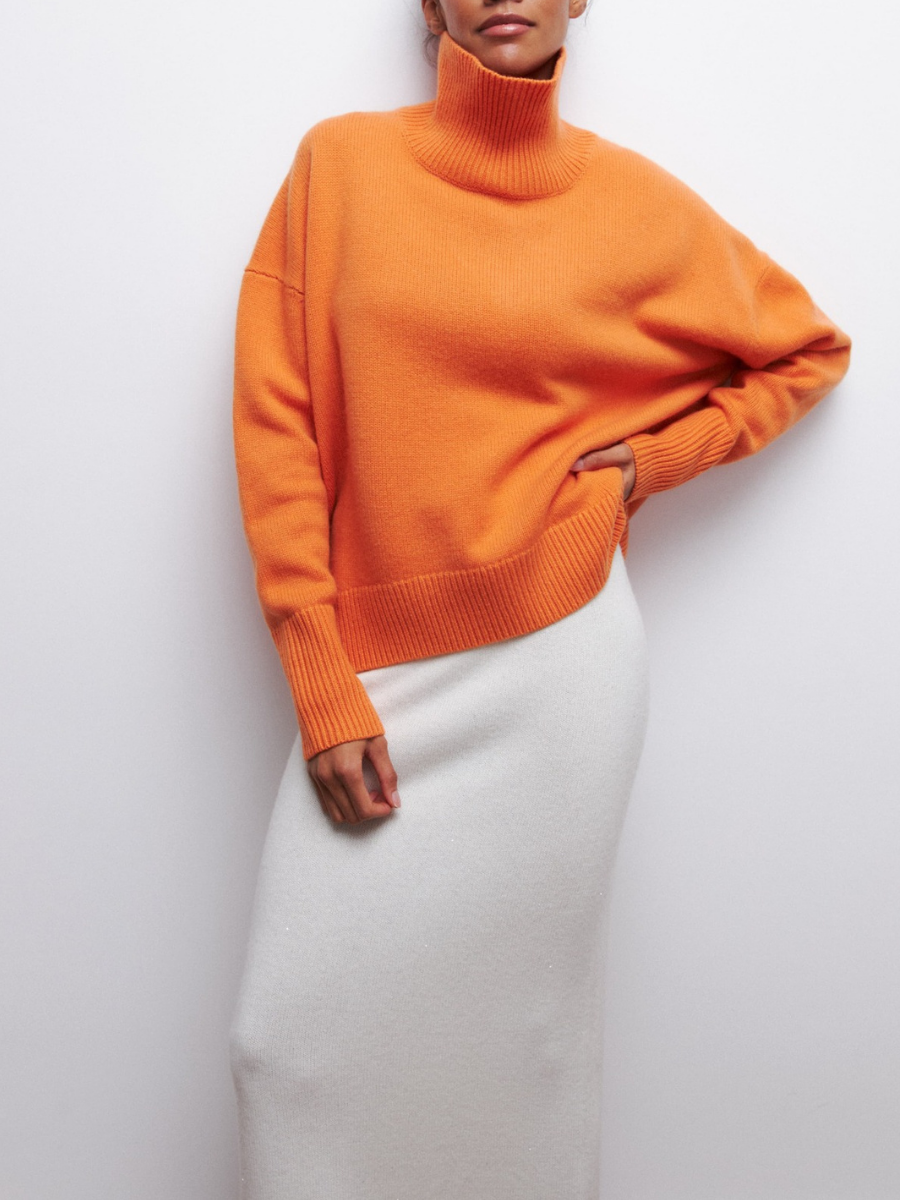 JO | Relaxed and timeless winter sweater