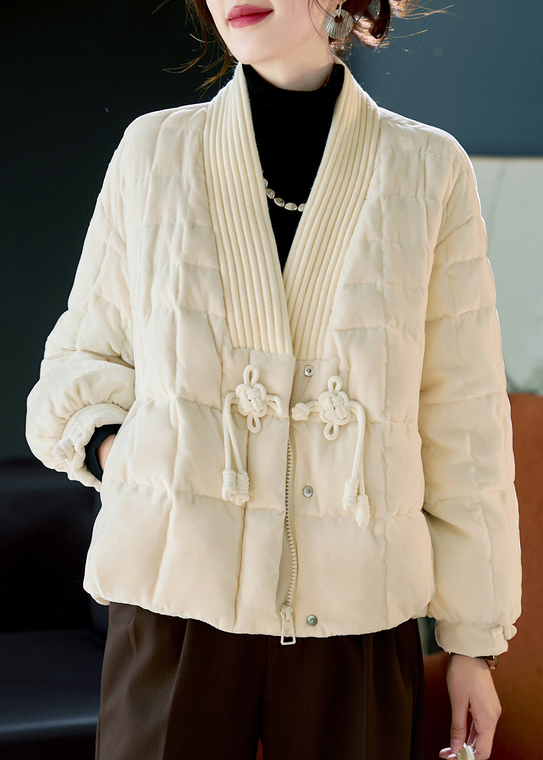 White V Neck Chinese Button Duck Down Puffers Jackets Winter