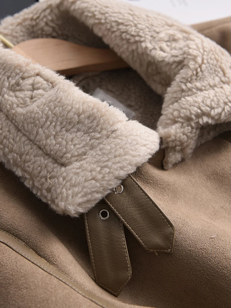 JO | Modern and versatile winter coat
