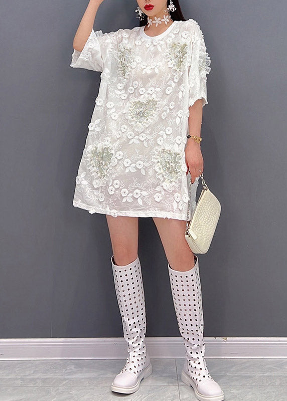 White O-neck Embroideried T Shirt Half Sleeve