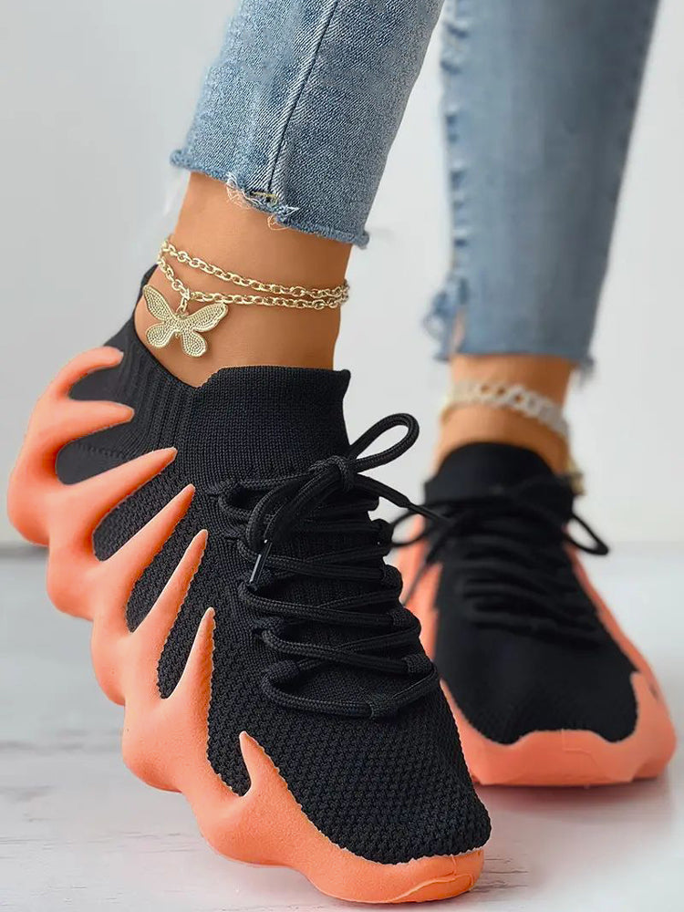 JO | Stylish and airy sneakers