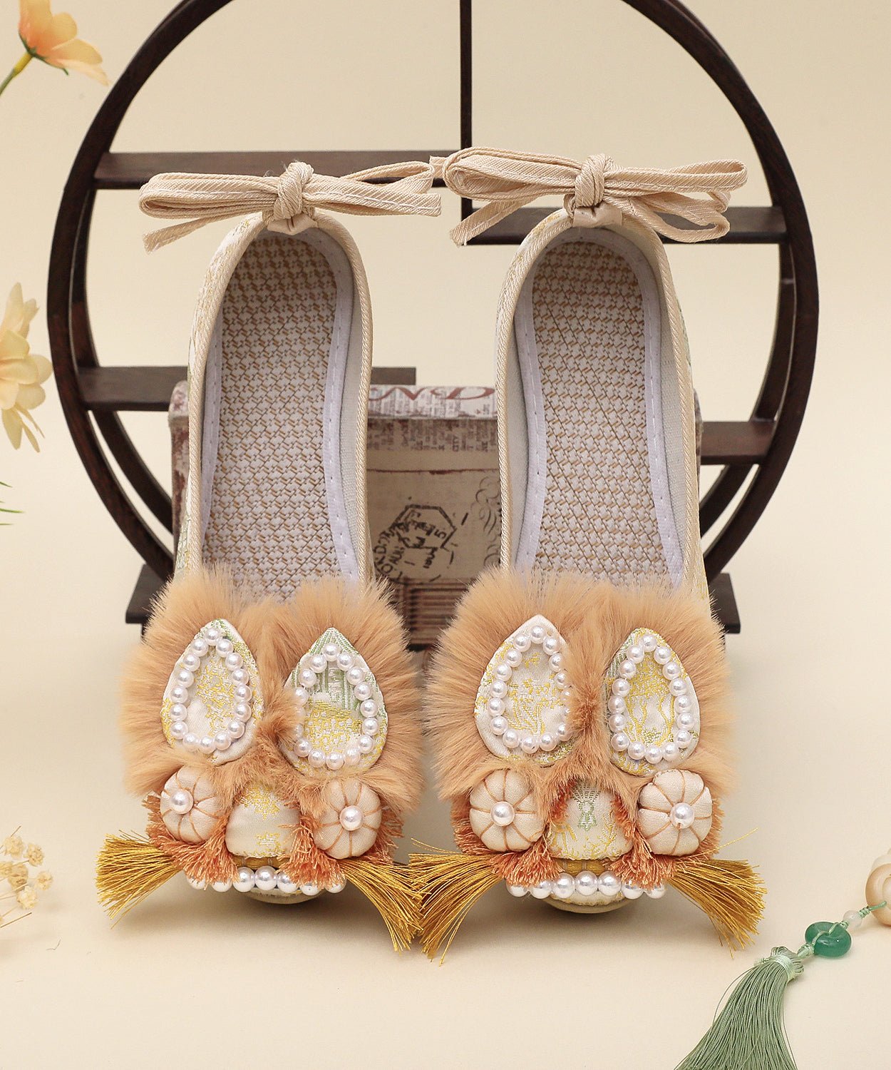 Red Nail Bead Platform Embroidery Shoes