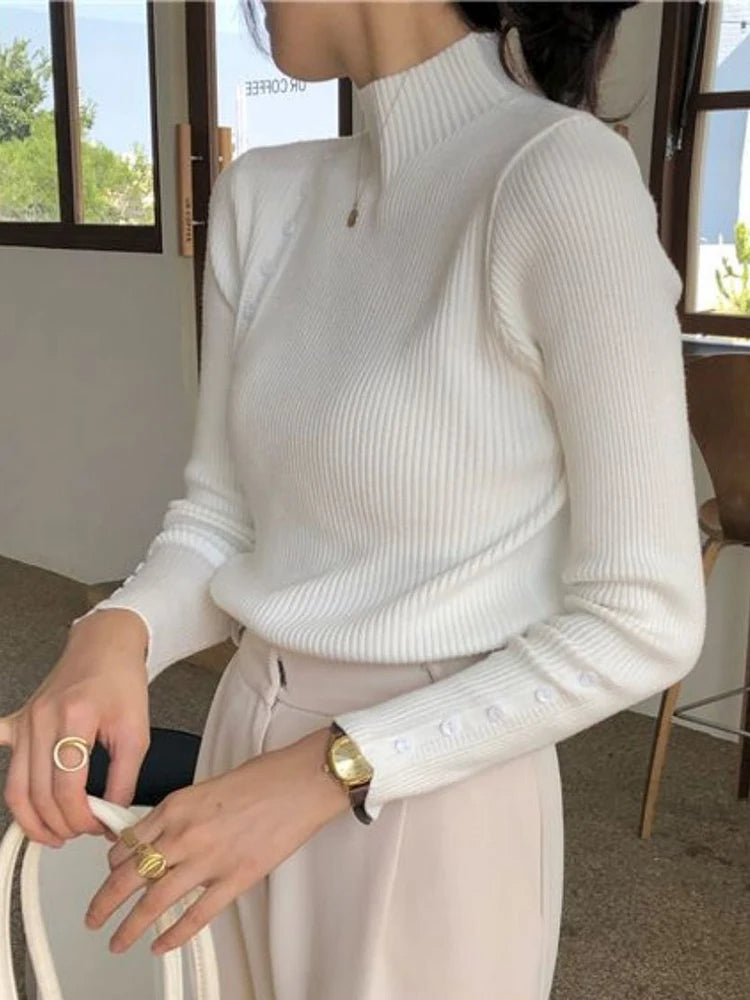 JO | MW - Elegant sweater with decorative buttons and stand-up collar