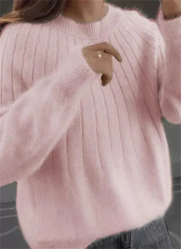JO | Fluffy cashmere knit sweater