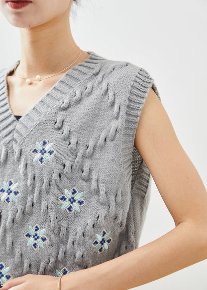 Grey V Neck Embroideried Knit Vest Fall
